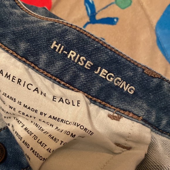 3 pair of American Eagle jeans.  1 Artist  Flair. 2 high rise Jegging 16 Long - Picture 11 of 11